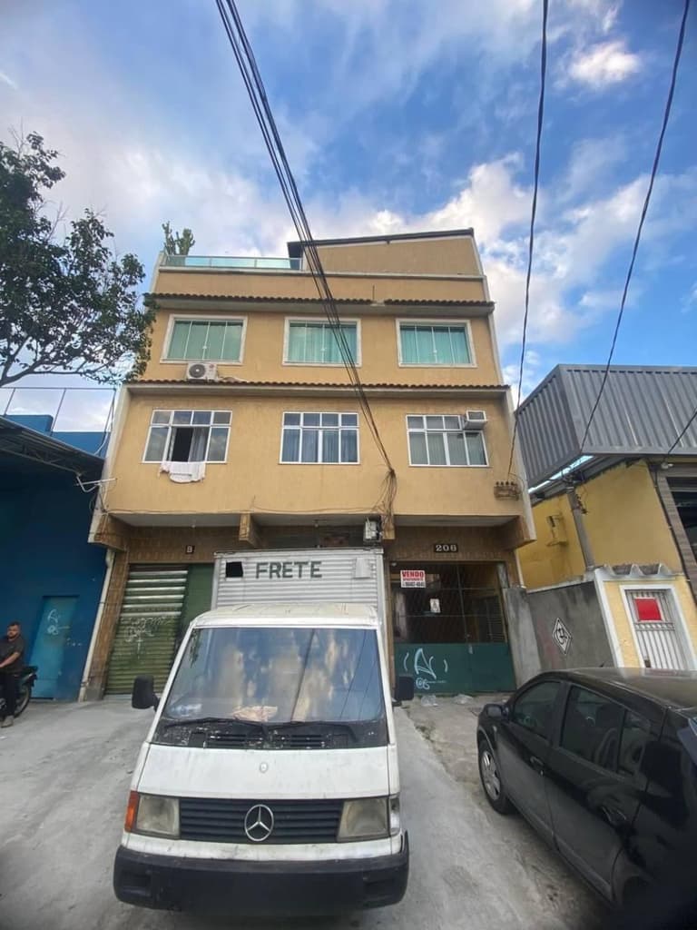 Apartamento em leilão extrajudicial em Jardim América, Rio de Janeiro — Rua General Magalhaes Barata, 206, Apto 201
