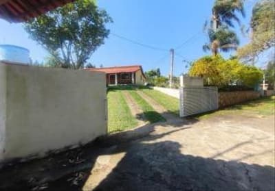 Casa em leilão extrajudicial em Rio Abaixo, Suzano — Rua Bahia, no 595