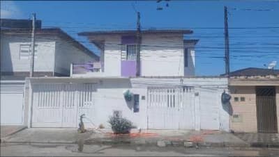 Casa em leilão extrajudicial em Samarita, São Vicente — Rua Sargento Dionízio Ribeiro, 35, Casa 01