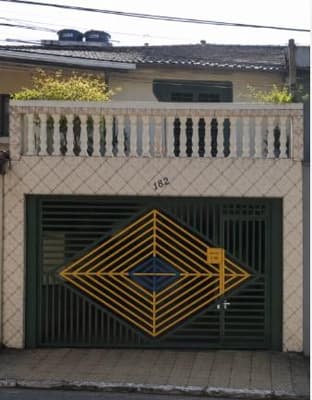 Casa em leilão judicial em Jardim Record, São Paulo — Rua Cruzália, nº 182