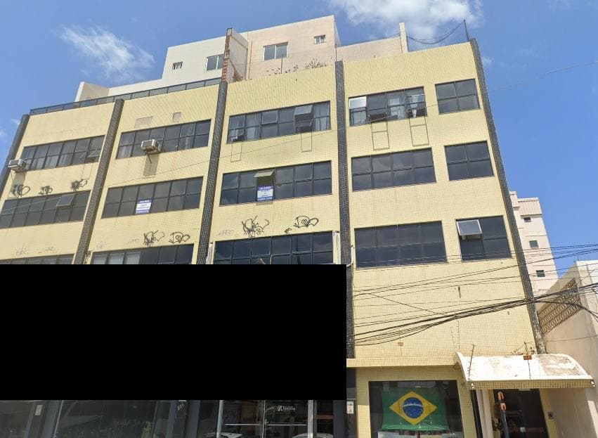 Comercial em leilão judicial em Praia Campista, Macaé — Avenida Nossa Senhora da Glória, nº 801/ E-02