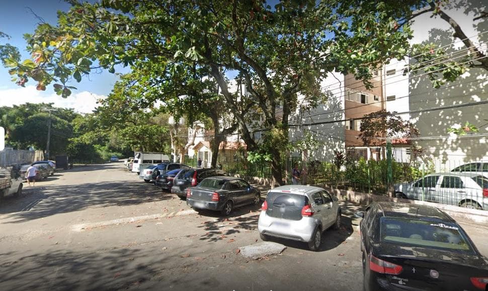 Apartamento em leilão judicial em Jacarepaguá, Rio de Janeiro — Rua Igarapé-açu, 352, apartamento 301, bloco 12