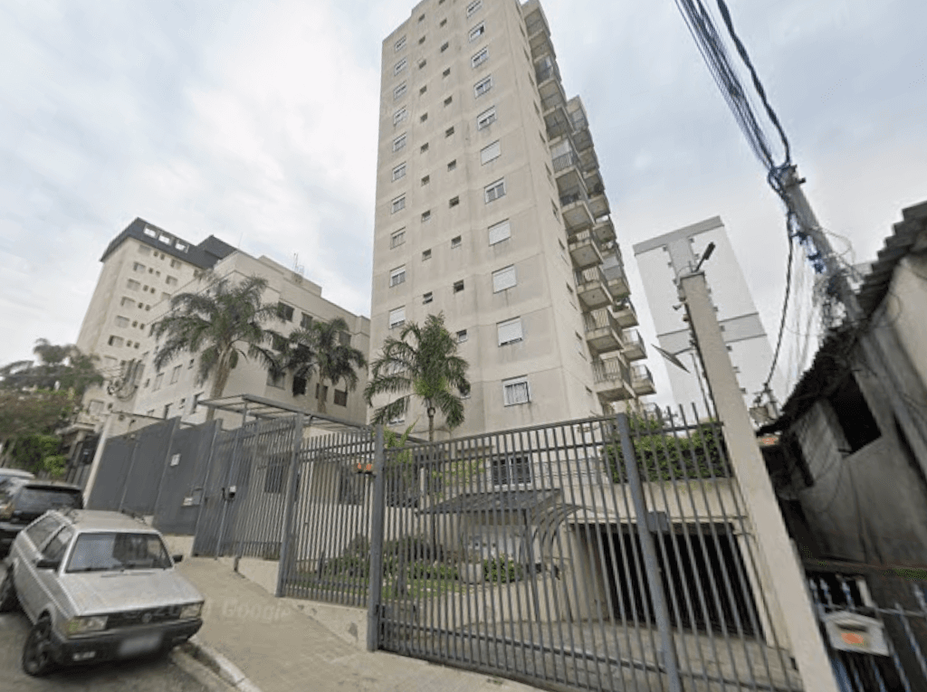 Apartamento em leilão judicial em Butantã, São Paulo — Rua João Avelino Pinho Mellão, nº 140