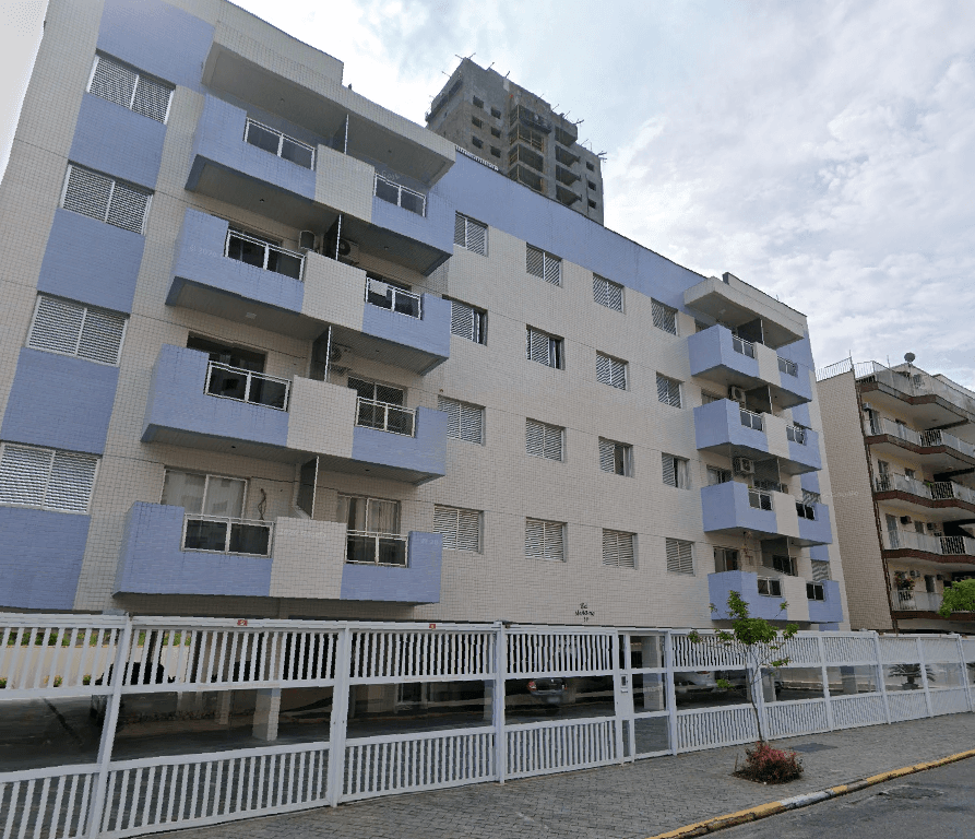 Apartamento em leilão judicial em Jardim Las Palmas, Guarujá