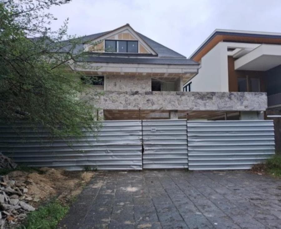Casa em leilão extrajudicial em Barra da Tijuca, Rio de Janeiro — Rua Augusto Presgrave, nº 215