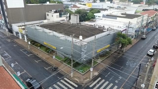 Comercial em leilão extrajudicial em Centro, Indaiatuba — Rua Bernardino de Campos, 555