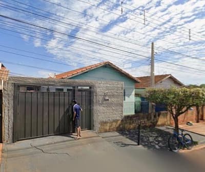 Casa em terreno de 300m² em Leilão — Rua Feliciano Gonçalves, nº 94, Jardim Bela Vista, Pitangueiras