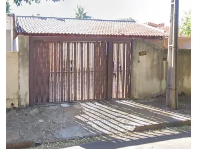 Casa de 60m² em Leilão — Rua Nair Quinto Zambão, nº 300, Vila Cicma, Adamantina