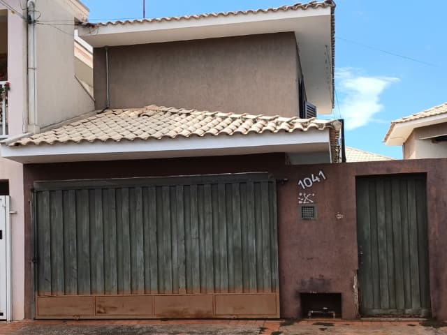 Casa em terreno de 159m² em Leilão — Rua Sílvia Regina Milani, nº 1041, Jardim Acapulco, Novo Horizonte