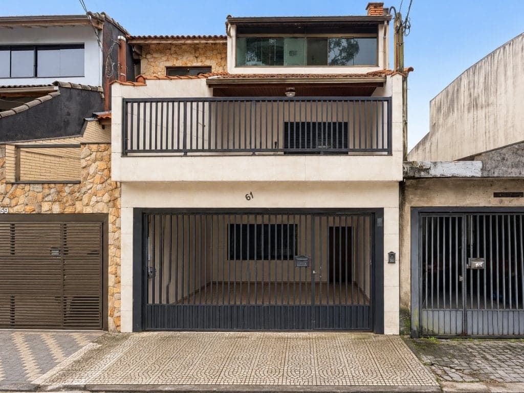 Casa de 224m² em Leilão — Rua Josephina Leonora Lotto Bueno, nº 61, Montanhão, São Bernardo do Campo