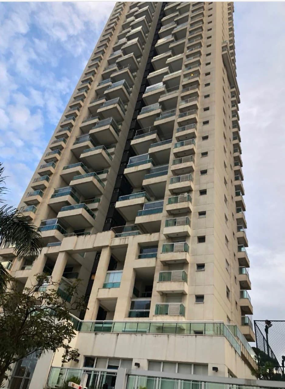 Apartamento em leilão judicial em Alphaville Empresarial, Barueri — Avenida Parkinson, nº 72, Apto. 201