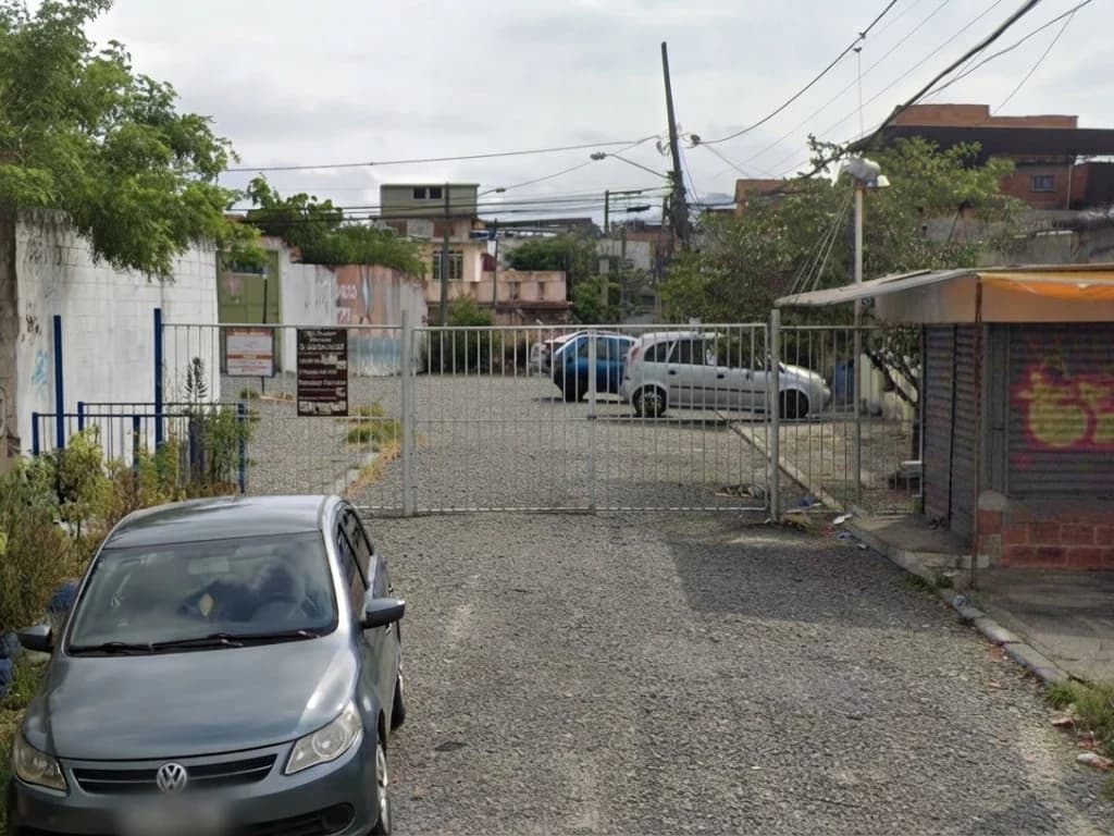 Casa em leilão extrajudicial em Padre Miguel, Rio de Janeiro — Rua Mário Coutinho, 30