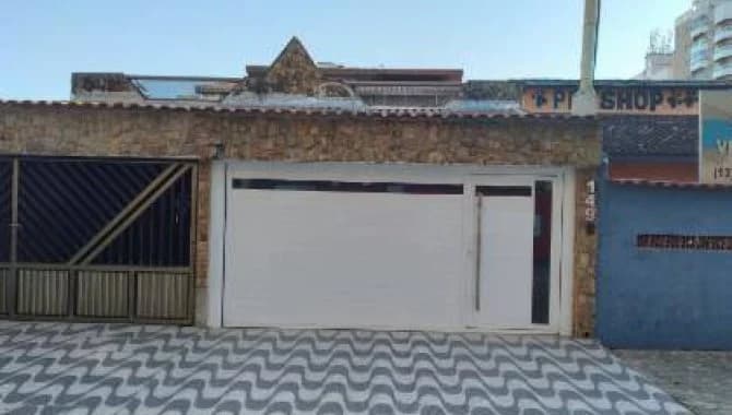 Casa em leilão extrajudicial em Guilhermina, Praia Grande — Rua Alameda das Américas, 149