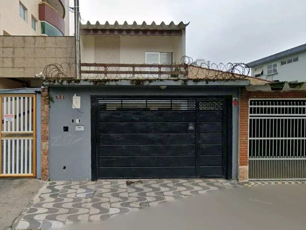 Casa em leilão extrajudicial em Ocian, Praia Grande — Rua José de Alencar, 378