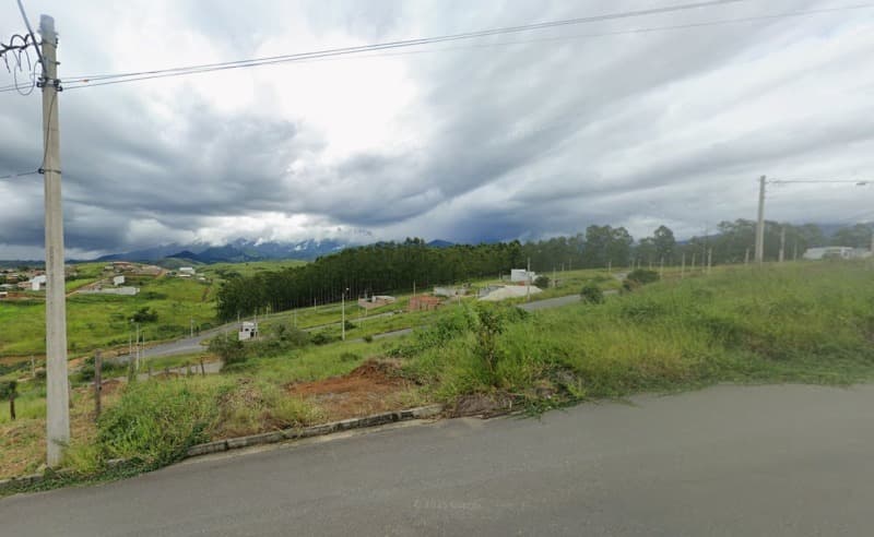 Terreno em leilão extrajudicial em Centro, Cruzeiro — Rua Messias Marciano, S/N Portal da Mantiqueira - Cruzeiro SP