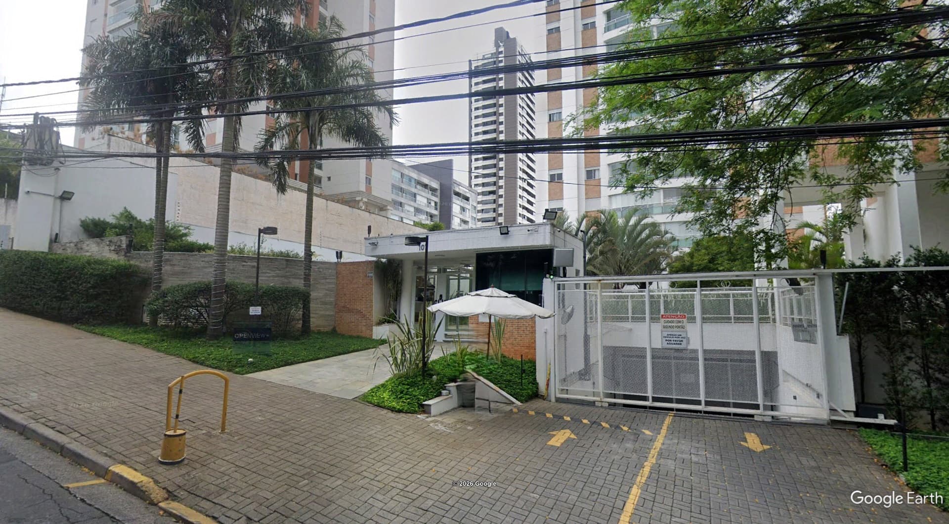 Apartamento em leilão judicial em Jardim América, São Paulo — Rua Galeno de Almeida, nº 107, apto. 61, bl A
