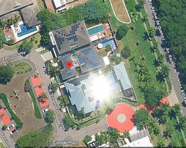 Casa em leilão judicial em Barra da Tijuca, Rio de Janeiro — Rua Ernani Vasconcelos, 115
