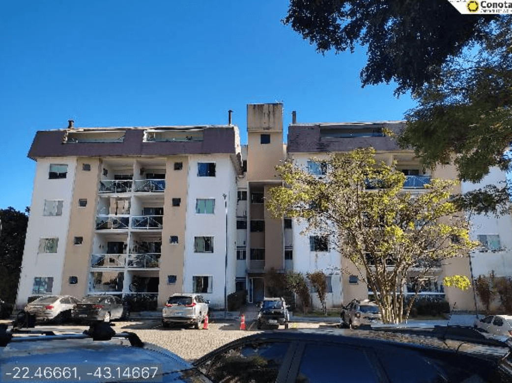 Apartamento em leilão extrajudicial em Samambaia, Petrópolis — Estrada da Samambaia, nº 1060