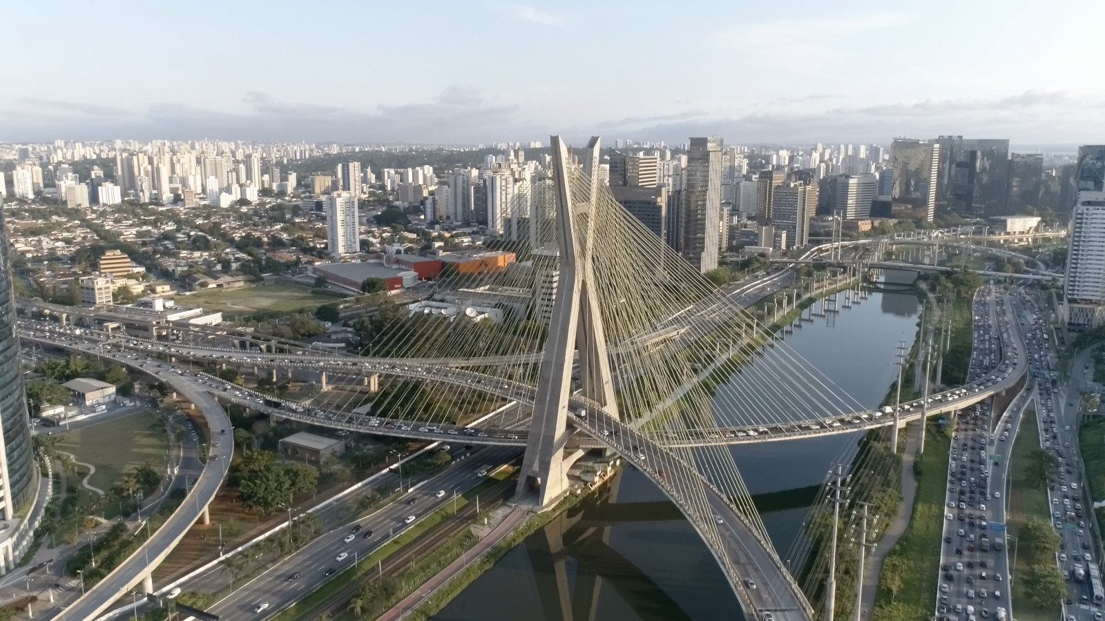 Ponte estaiada Octavio Frias em São Paulo